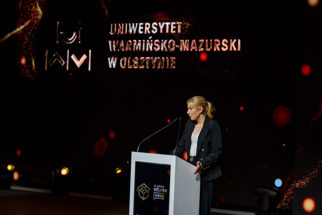 z aparatem – Fabiszewski-150