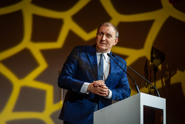 z aparatem – Fabiszewski-157