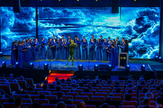 z aparatem – Fabiszewski-168