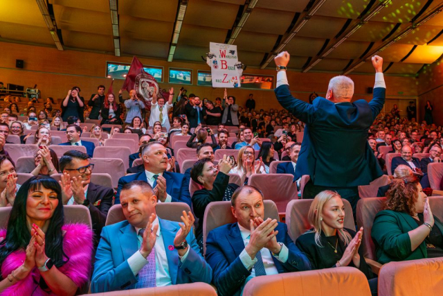 z aparatem – Fabiszewski-193