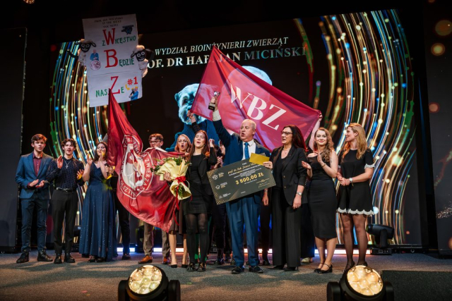 z aparatem – Fabiszewski-196