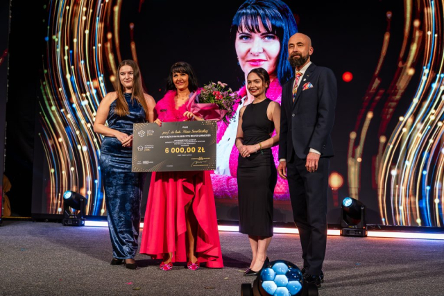 z aparatem – Fabiszewski-204