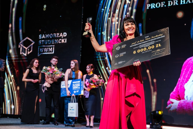 z aparatem – Fabiszewski-220