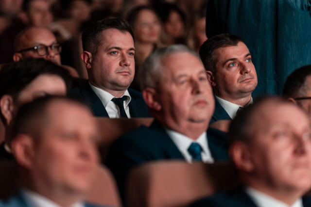 z aparatem – Fabiszewski-40