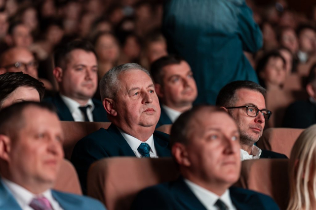 z aparatem – Fabiszewski-41