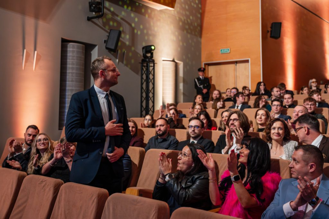 z aparatem – Fabiszewski-60