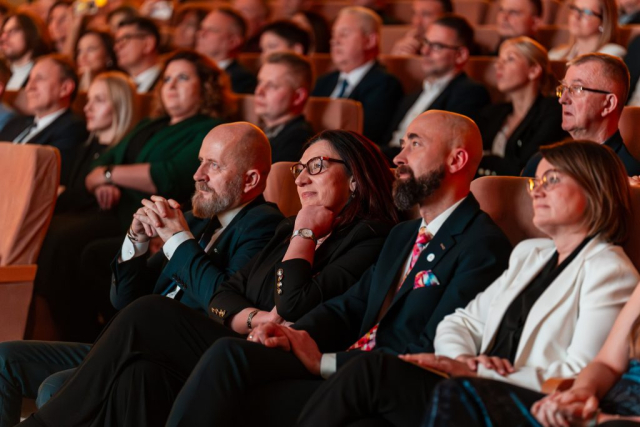 z aparatem – Fabiszewski-83