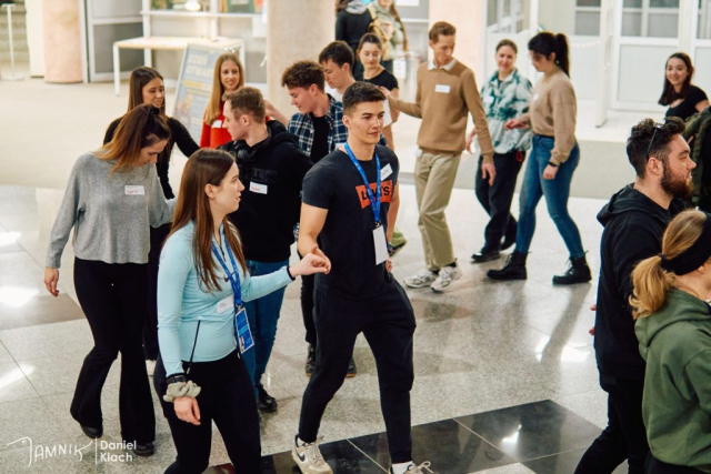 040326-183138-DK-SpeedFriending-0036